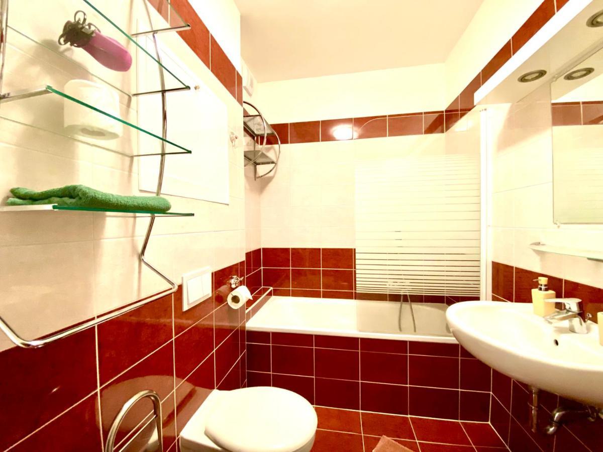 Keleti Aparthotel บูดาเปสต์ ภายนอก รูปภาพ